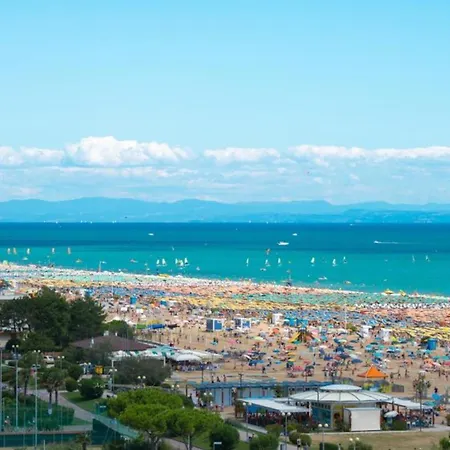 Enjoy Our Colourful Flat With Side Sea View Bibione