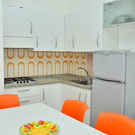 Enjoy Our Colorful Flat With Sea View - Beahost Apartamento Bibione