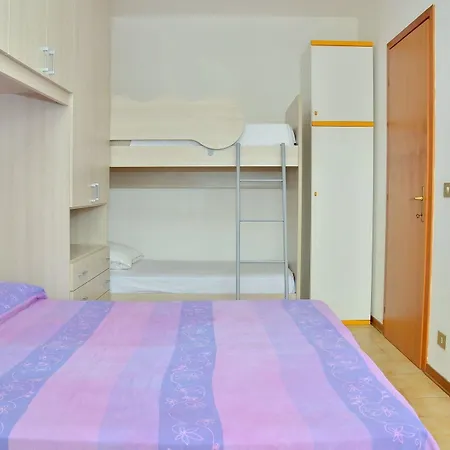 Apartment Enjoy Our Colourful Flat With Side Sea View Bibione